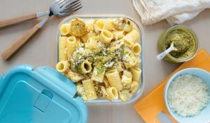 Pasta amb pesto basilic i carxofes